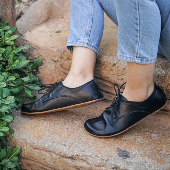 Feelbarefoot Shoes - Aintap / FeelBarefoot Zero Drop Oxford Black Smooth Leather Shoes. W EU40/US 9.5